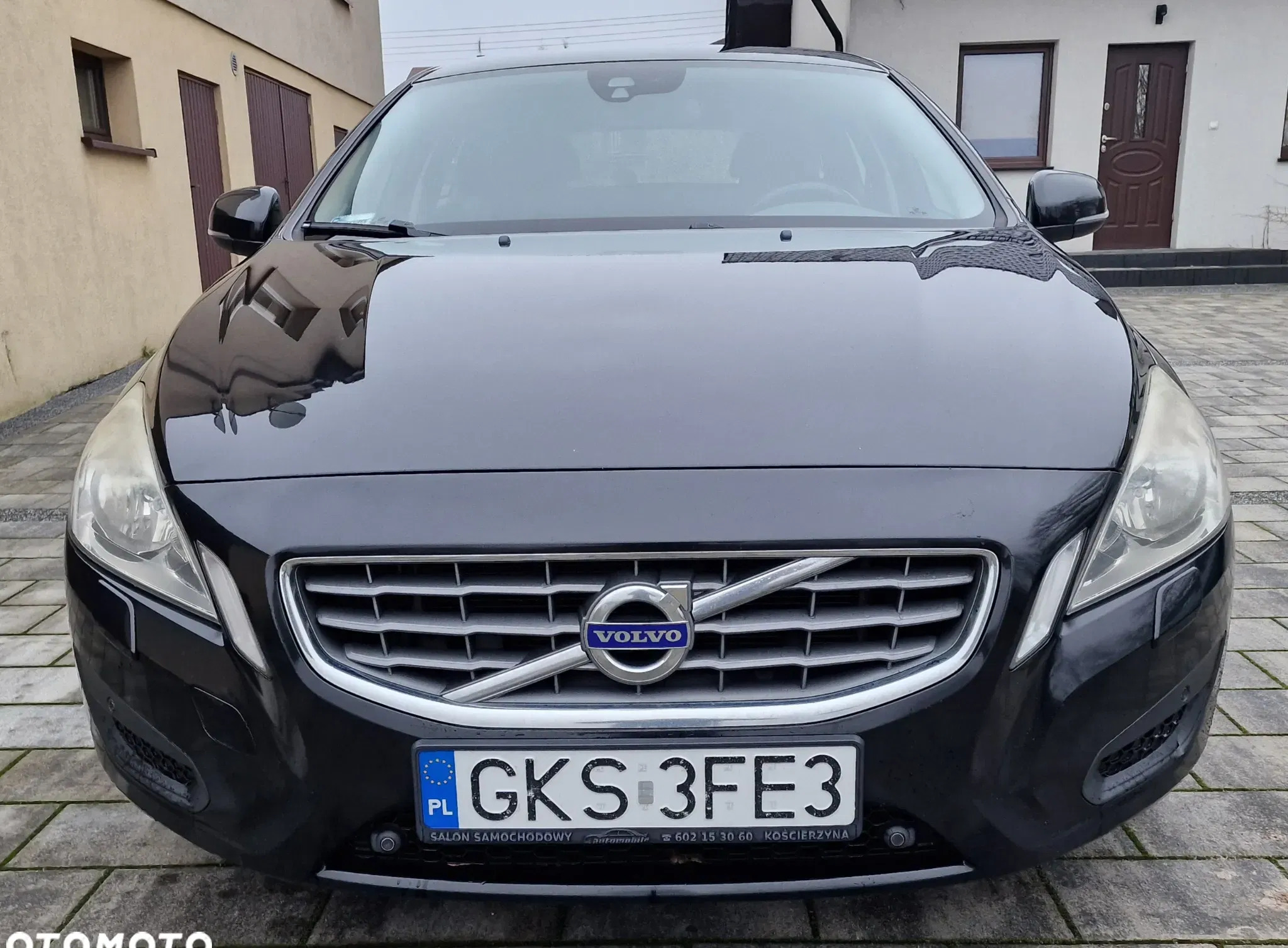 samochody osobowe Volvo V60 cena 29900 przebieg: 295000, rok produkcji 2012 z Kościerzyna